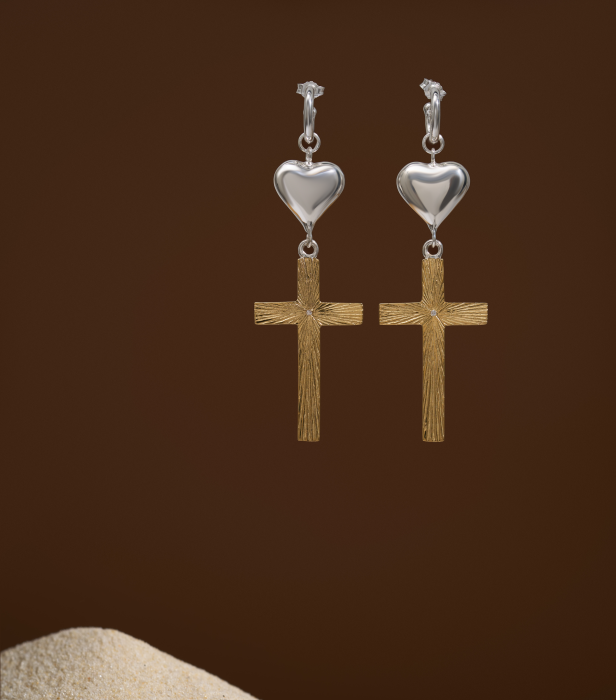 Серьги "Миром правит любовь"