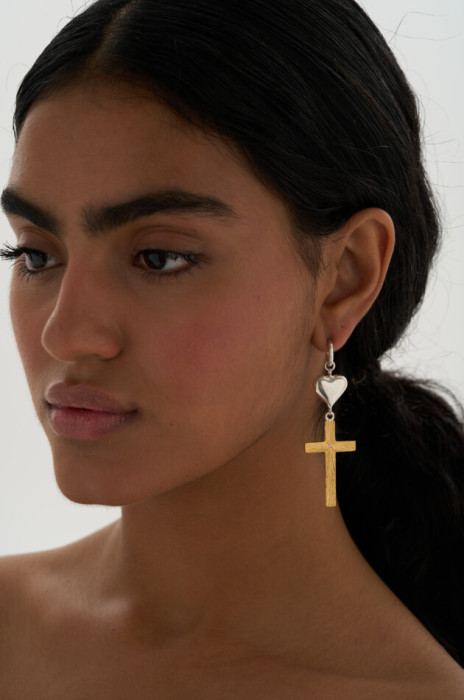 Серьги "Миром правит любовь"